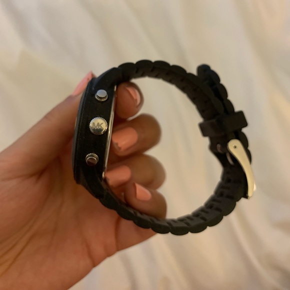 Michael Kors Black jelly watch - Picture 5 of 5